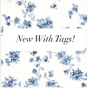 Brand New with Tags⬇️